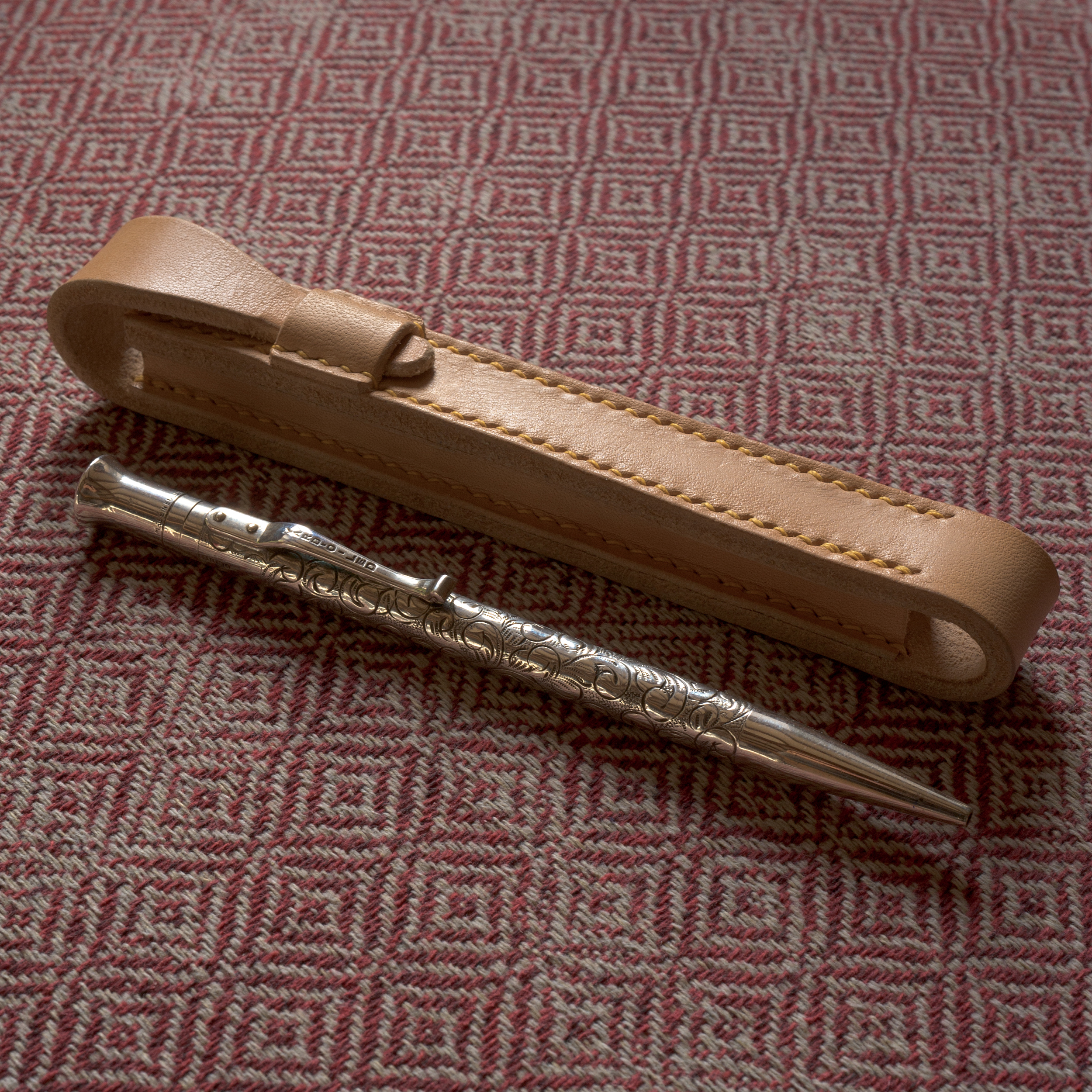 etui_stylo02_img01_HD