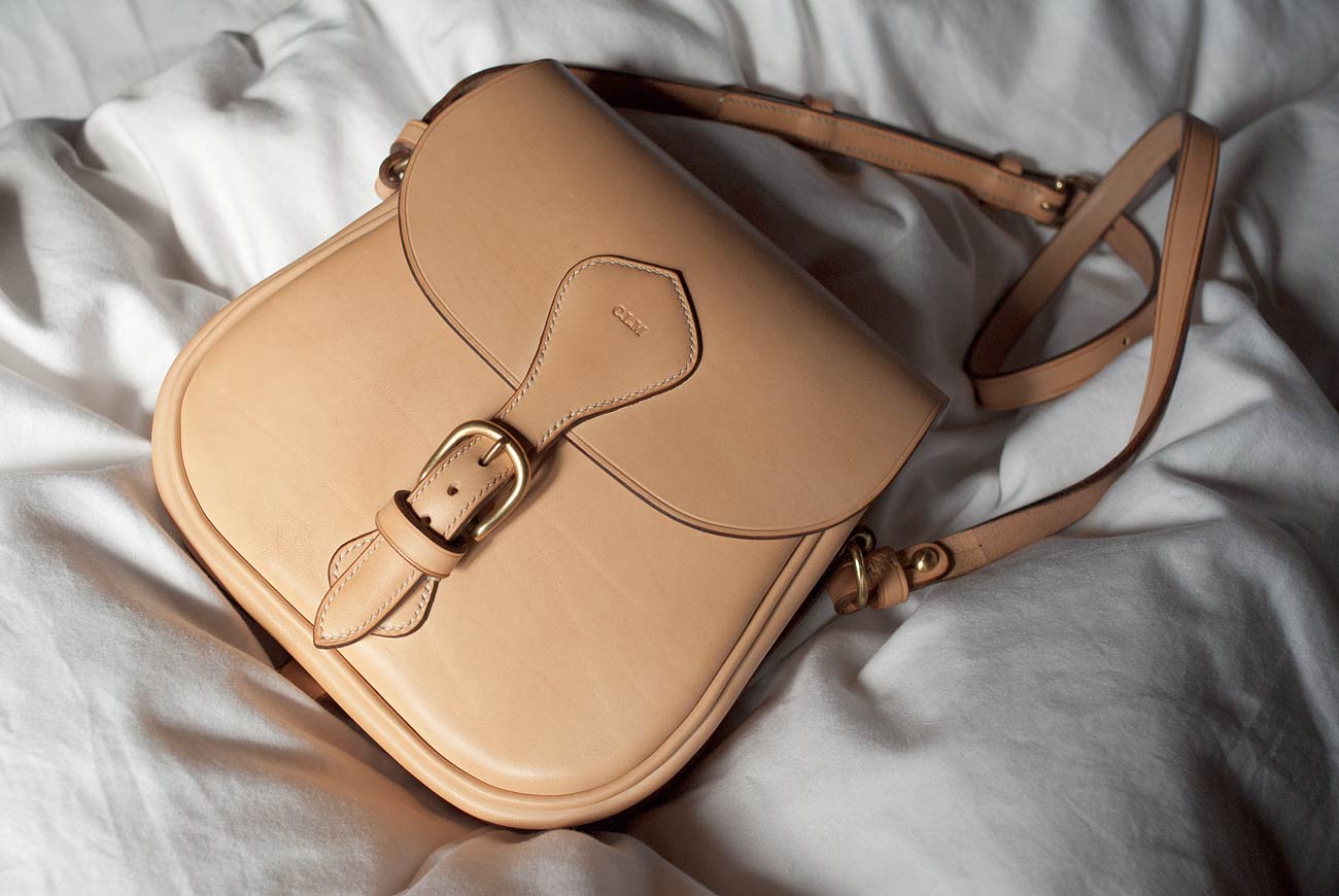 Sac cartouchière cuir naturel fait main